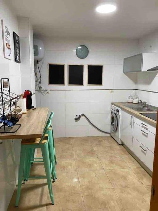 Precioso Apartamento En Zona De Playa アルメリア エクステリア 写真